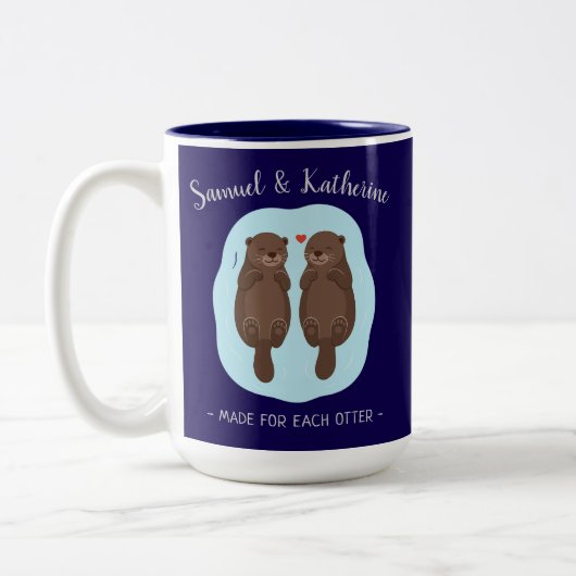 Two Lovely Cute Otters Custom Name Valentine's Day Zweifarbige Tasse (Links)