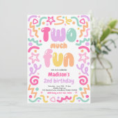 Two Much Fun Confetti Balloon 2nd Birthday  Einladung (Stehend Vorderseite)