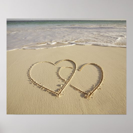Two overlying hearts drawn on the beach poster (Vorne)