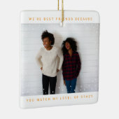 Two Photo Bold Red Best Friend Snowfall Holiday Keramikornament (Rechts)