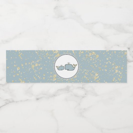 Two Sea Whales Blue & Gold Boutique Baby Dusche Wasserflaschenetikett (Einzelnes Label)