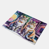 Two Stylish Cats in an Abstract Art Gallery Fußmatte (Schrägansicht)