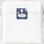 Two The Moon Boy Space Rocket Lift Off 2nd Bday Quadratischer Aufkleber (Tasche)