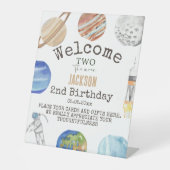 Two The Moon | Modern Space 2nd Birthday Décor Sockelschild (Vorderseite)