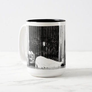 Two-Tone Mug, 15 oz Recovery and Resilience Zweifarbige Tasse