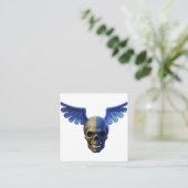 Two-Toned Skull with Blue Stylized Wings Telefonnummerkarte (Stehend Vorderseite)