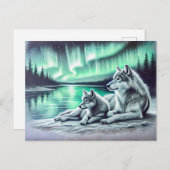 Two Wolves at the Waters Edge with Northern Lights Postkarte (Vorne/Hinten)