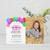 TWOrific 2. Geburtstag Ballon Lila Foto Einladung (Stehend Vorderseite)