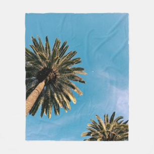 Twp Palmen am Tag unter blauem Himmel Fleecedecke