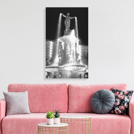 Tyler Davidson Fountain Leinwanddruck (Insitu (Wohnzimmer))