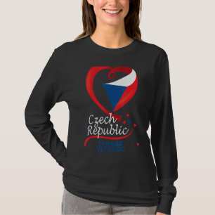 Tyn Nad Vltavou Tschechische Republik Flaggenüberz T-Shirt