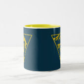 Typ 2 Fun Mountains Zweifarbige Tasse (Mittel)