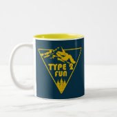Typ 2 Fun Mountains Zweifarbige Tasse (Links)
