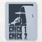 TYP IN HOODIE BERICHTERSTATTUNG ÜBER DAS BIZ MOUSEPAD (Vorne)