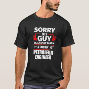 Typ wird von einem rauchenden Heißgasingenieur V T-Shirt