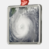 Typhoon Chaba Ornament Aus Metall (Links)