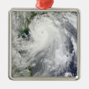 Typhoon Chanthu Silbernes Ornament