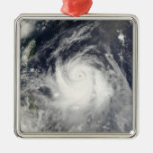 Typhoon Ewiniar Ornament Aus Metall (Vorne)