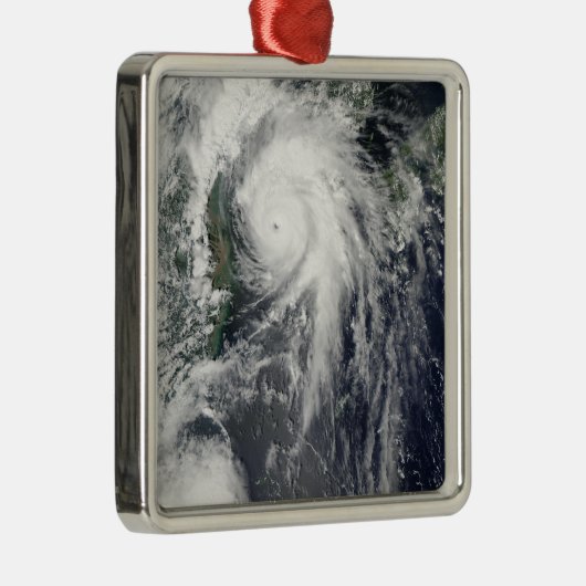 Typhoon Kompasu Ornament Aus Metall (Rechts)