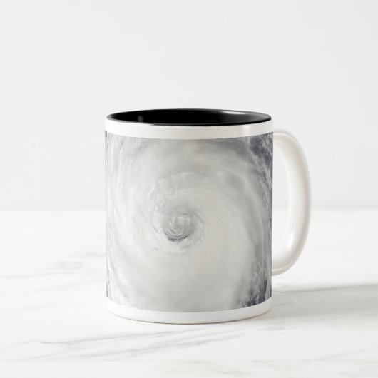 Typhoon Phanfone Zweifarbige Tasse (VorderseiteRechts)