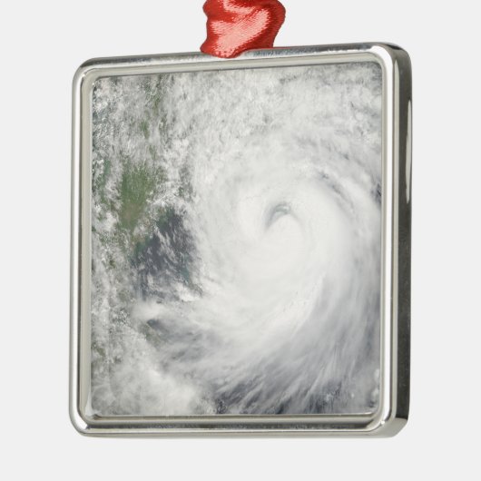 Typhoon Prapiroon Silbernes Ornament (Links)
