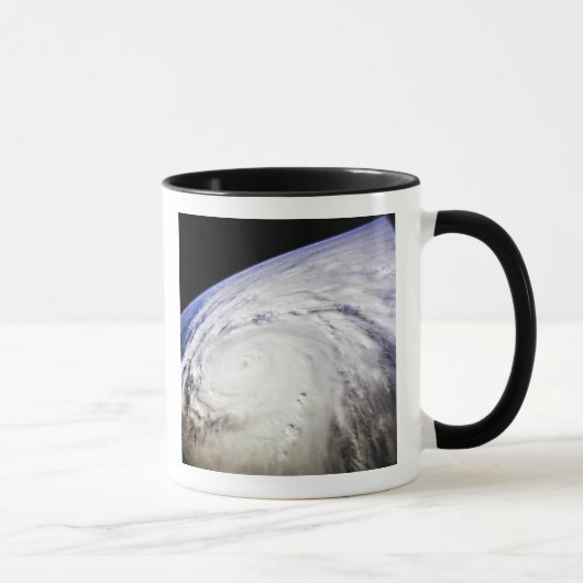 Typhoon Saomai Tasse (Rechts)