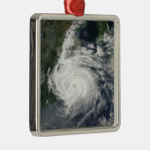 Typhoon Sinlaku Ornament Aus Metall (Rechts)