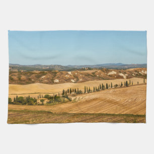 Typische Landschaften für die Provinz Siena in der Geschirrtuch