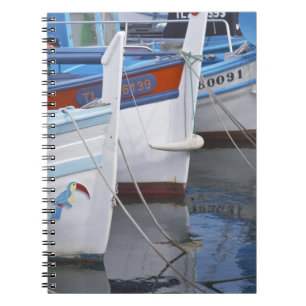 Typische provenzalische Fischerboote in 2 Farben Notizblock