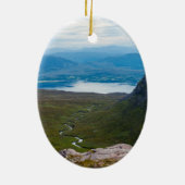 Typische schottische Highlands-Landschaft - Schott Keramik Ornament (Hinten)