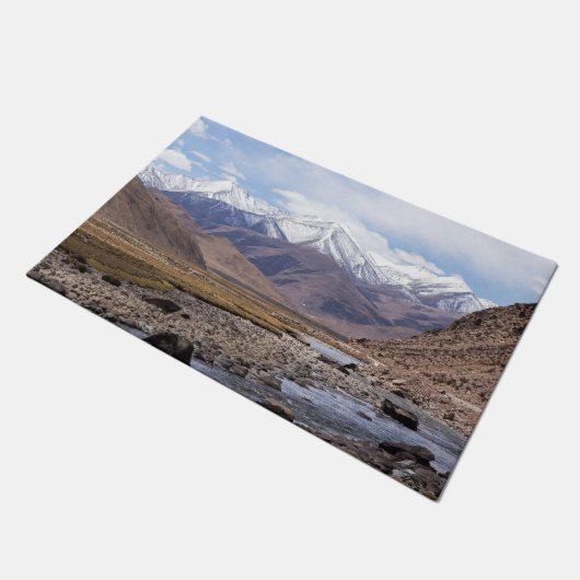 Typische tibetische Berglandschaft Fußmatte (Schrägansicht)