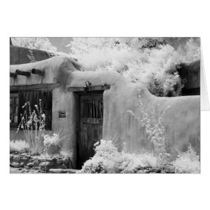 Typische Tür und Einfahrt in Santa Fe, New