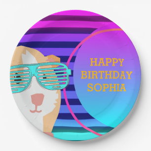 Typischer Retro-Guinea der 80er Jahre Pappteller