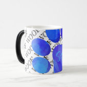 Typografie blauer Hundepflaster drucken modernen H Verwandlungstasse (Vorderseite Links)