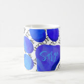 Typografie blauer Hundepflaster drucken modernen H Verwandlungstasse (Mittel)