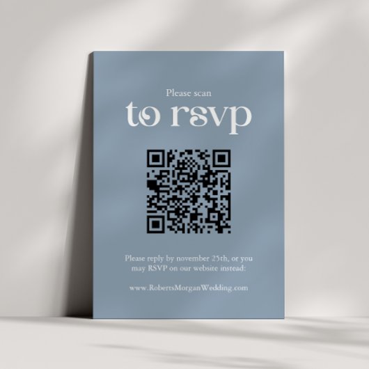 Typografie Dusty Blue QR Code Wedding RSVP Karte