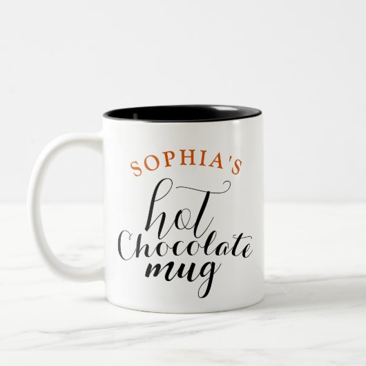 Typografie Hot-Chocolate-Tasse mit Name und Anfang Zweifarbige Tasse (Links)