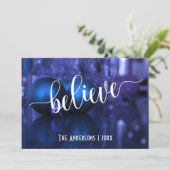 Typografie mit blauen und Lila Ornamenten glauben (Stehend Vorderseite)