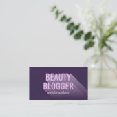 Typografie Moderner Lavendel Lila Beauty Blogger Visitenkarte (Stehend Vorderseite)