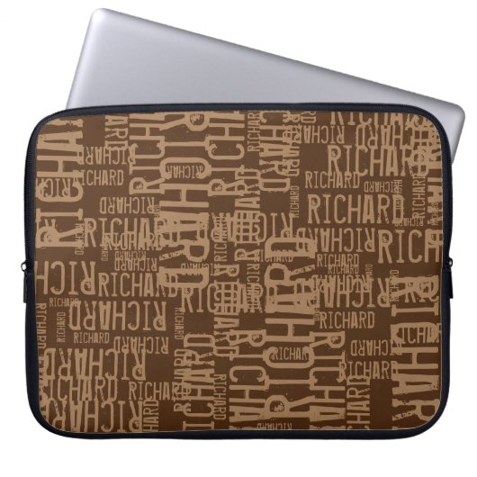 Typografie-Muster auf Brown Laptopschutzhülle (Vorderseite)