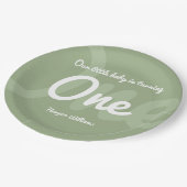 Typografie Sage 1 Baby First Birthday Pappteller (Schrägansicht)