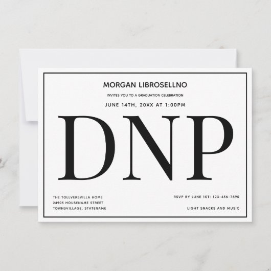 Typografie-Schwarz-weiße DNP-Graduierungspartei Einladung (Vorderseite)