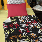 Typografie Urban Graffiti Name allout schwarz Fleecedecke