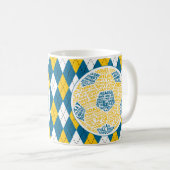 Typografischer Fußballball Kaffeetasse (VorderseiteRechts)