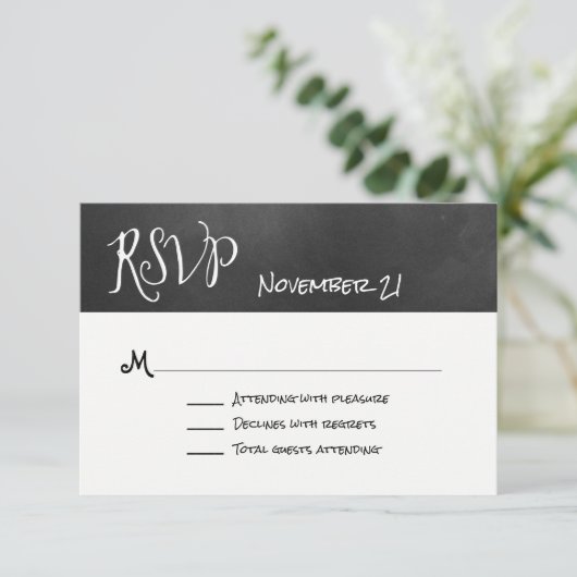 Typografy Chalk Board Wedding RSVP Card (Stehend Vorderseite)
