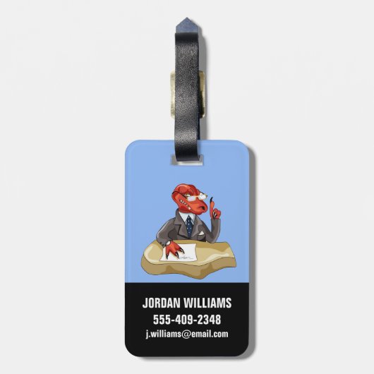 Tyrannosaurus Rex Boss sitzt an einem Schreibtisch Gepäckanhänger (Rückseite vertikal)