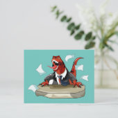 Tyrannosaurus Rex Boss sitzt an einem Schreibtisch Postkarte (Stehend Vorderseite)