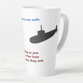 U-Boote sind Sichere Große Latte-Tasse Milchtasse (Rechte Ecke)
