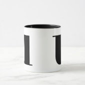 U Modern Monogram Initial Letter Black and White Tasse (Zentrum)