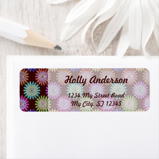 U pflückt Blume aus Buntglas/ Handgeblasenem Glas (Insitu)